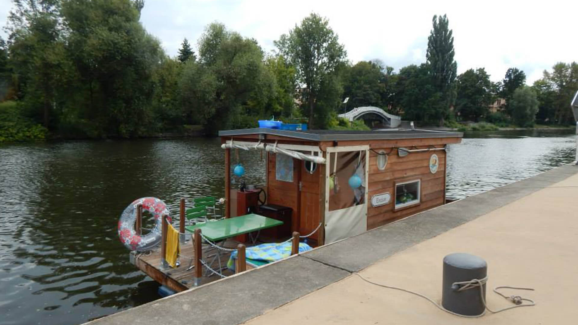 Camping auf dem Wasser 